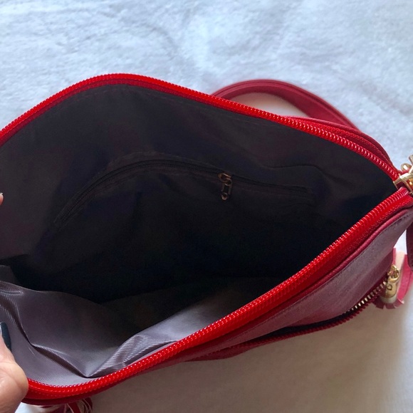 NWT Red Crossbody Purse with zipper tassels - Picture 5 of 8